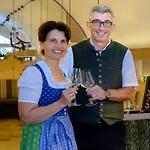 Hotel Restaurant Zur Post 4*