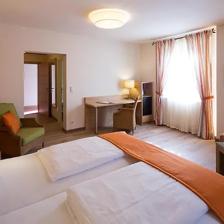 Restaurant Zur Post 4* מלק