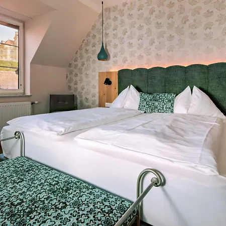 Restaurant Zur Post מלון 4*